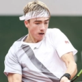 Lukas Neumayer logo